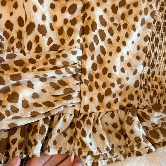 Cheetah print top! - Picture 3 of 4